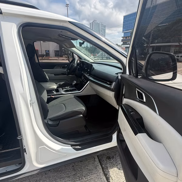 KIA CARNIVAL 2023