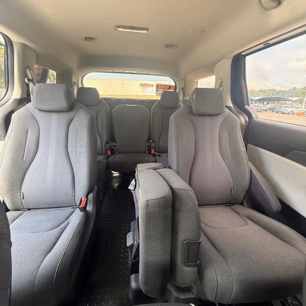 KIA CARNIVAL 2023