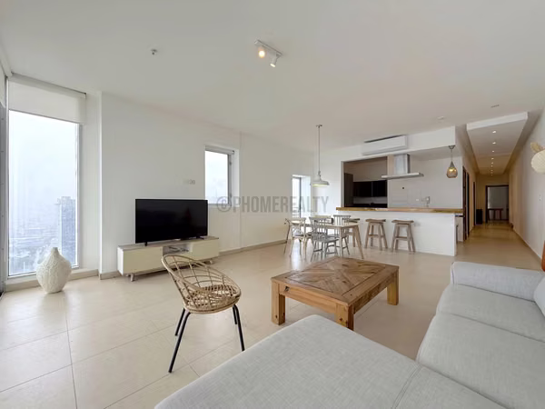 Furnished 1-Bedroom Apartment for Rent on Avenida Balboa – 144 m² with Ocean Views
