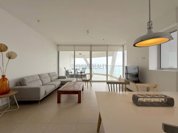 Furnished 1-Bedroom Apartment for Rent on Avenida Balboa – 144 m² with Ocean Views