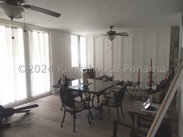 Apartment for sale Calle 50 ELP 27-2196