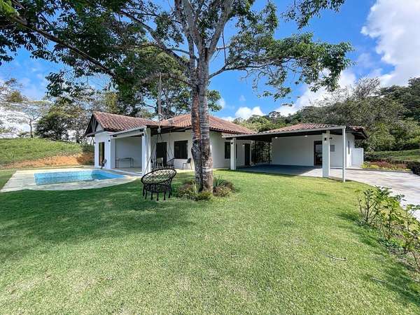 Sale of House in Chicá, give me