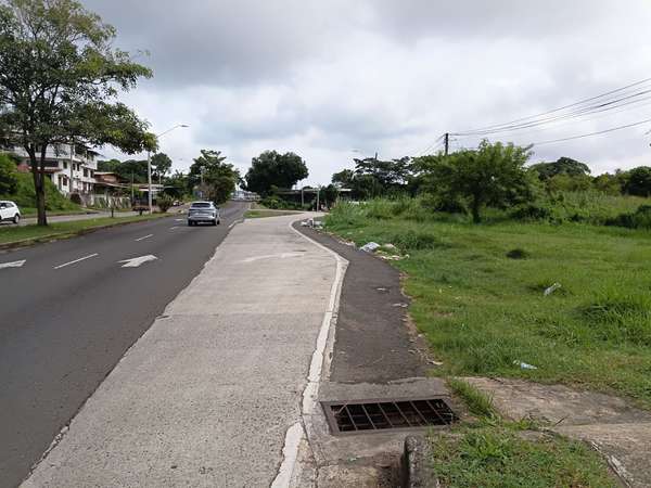 Remate commercial land in via panamericana jetty