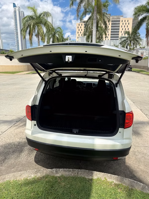 Honda Pilot 2016 at only $12,900