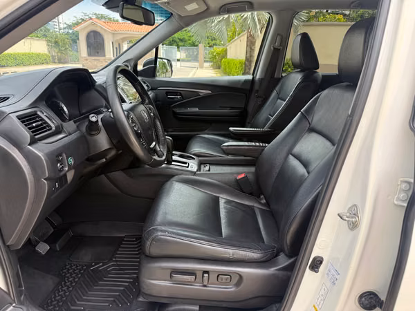 Honda Pilot 2016 at only $12,900