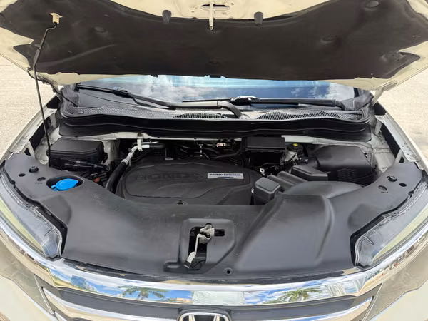 Honda Pilot 2016 at only $12,900