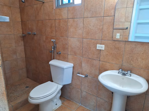 Vendo apto en San Francisco 2recamaras 2baños balcon área social cerca de todo