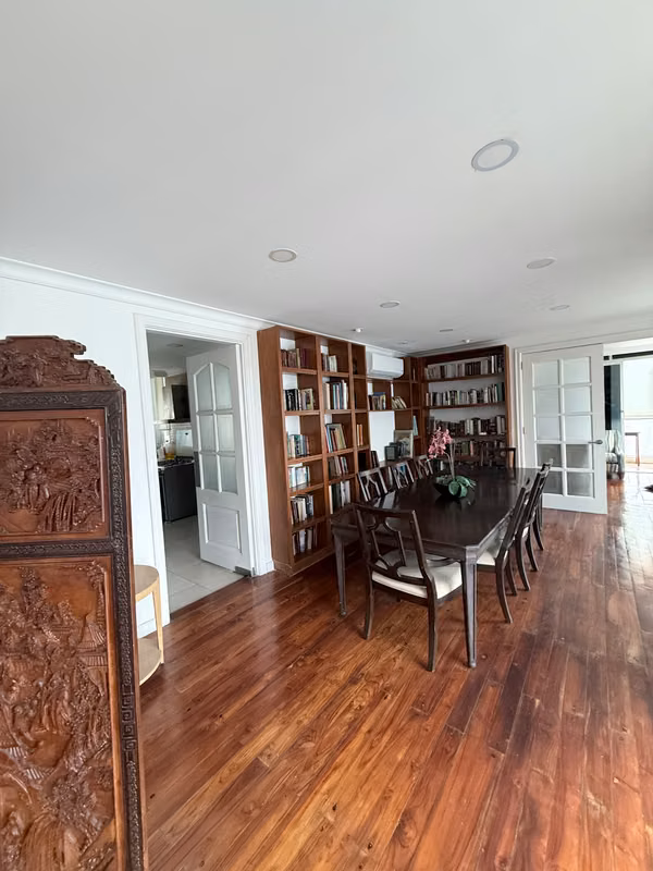 Suitable place in edinson 2bedroom 2bathrooms 750 $only air stove and washing center
