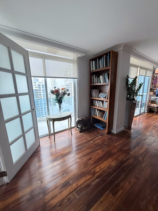 Suitable place in edinson 2bedroom 2bathrooms 750 $only air stove and washing center