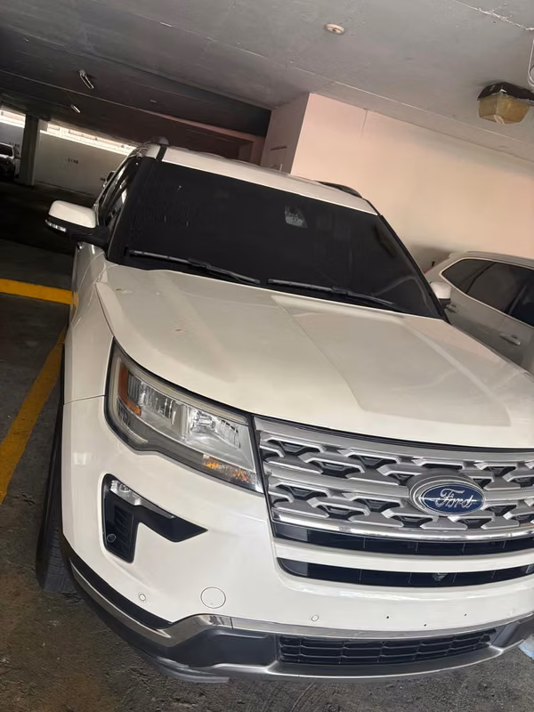 SELL CAR FORD EXPLORER 2018