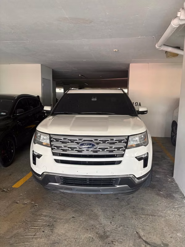 SELL CAR FORD EXPLORER 2018