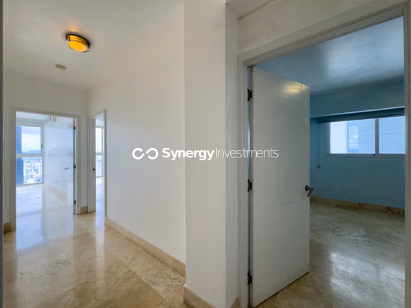 Apartamento en Avenida Balboa con vista al mar