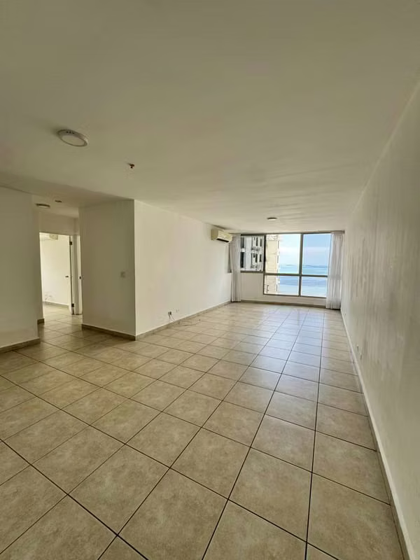 PH San Francisco Bay - Apartment with White Line in San Francisco
