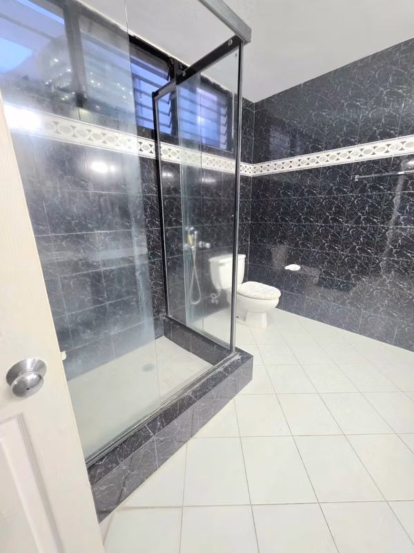 ALQUILER - APARTAMENTO - AVENIDA BALBOA -SOLO CLIENTE DIRECTO-ID 813