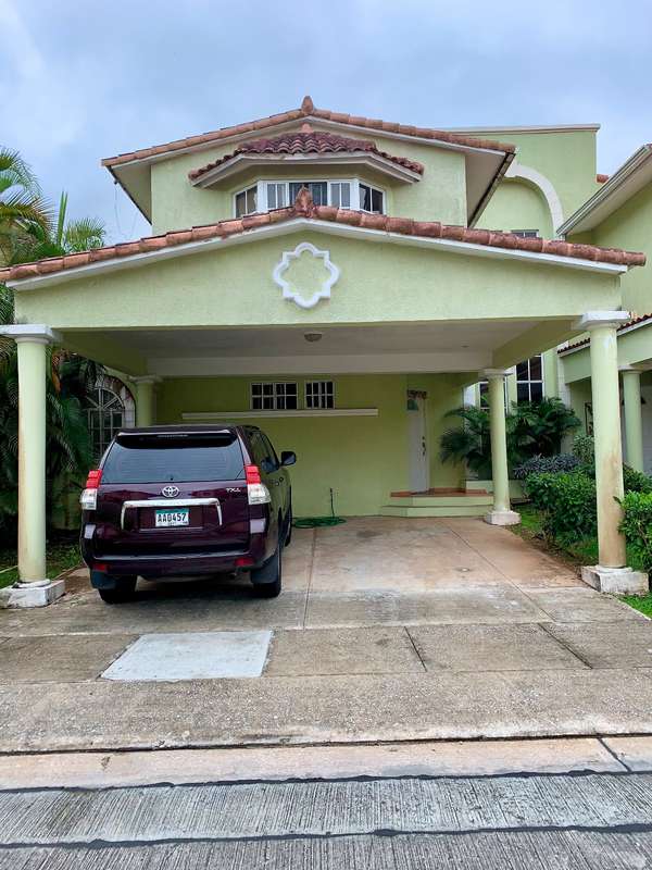 SELL NICE HOUSE IN GATED RESIDENTIAL