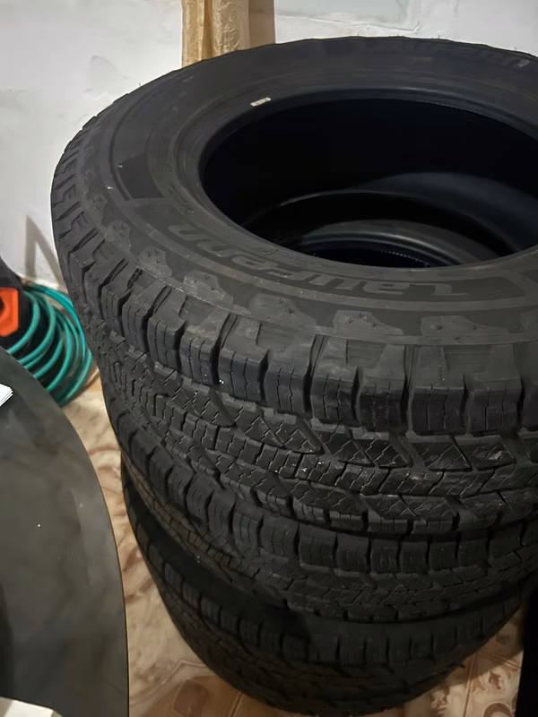 Just a month's use, it's changed because the car gets up, nothing is used