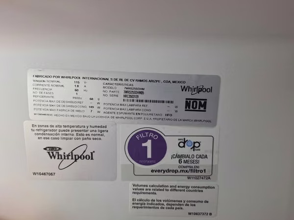 Sell Refrigerator Whirpool side by side 25 cubic feet with Water and Ice Dispenser