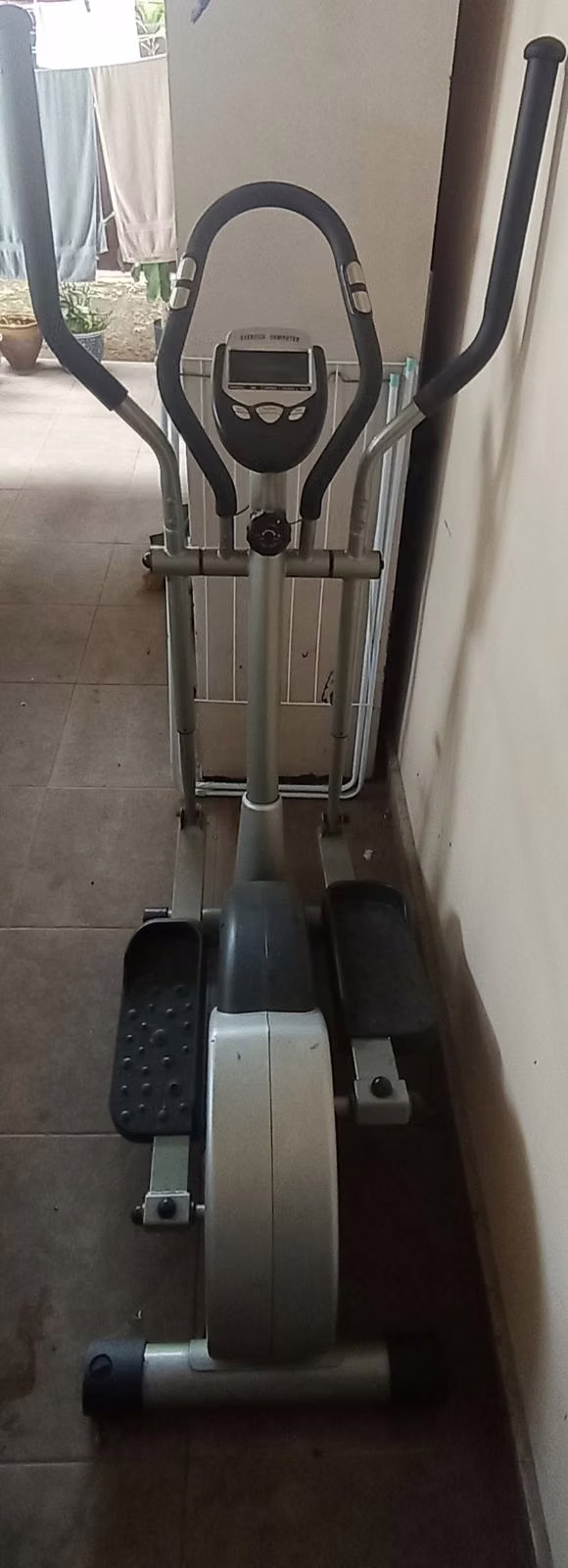 Elliptical machine