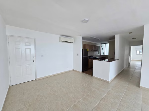 APARTMENT RENTAL IN SAN FRANCISCO - 124; WHITE LINE