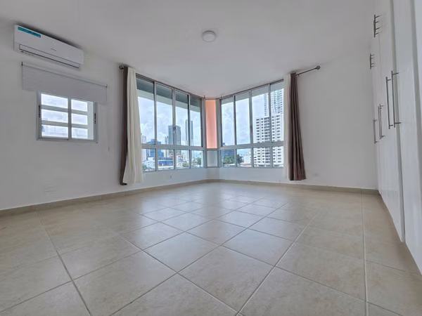 APARTMENT RENTAL IN SAN FRANCISCO - 124; WHITE LINE