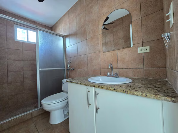 APARTMENT RENTAL IN SAN FRANCISCO - 124; WHITE LINE