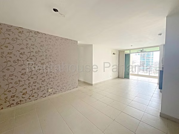 Venta de apartamento en Costa del Este   AK