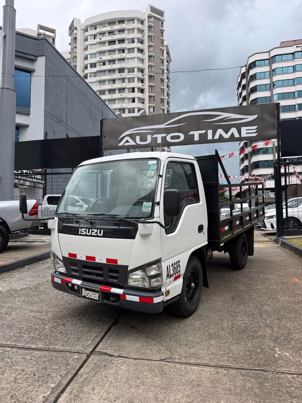 ISUZU QKR 2018