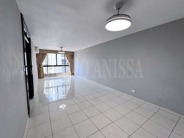OPPORTUNITY! Apartamento Ample with CBE and Linea Blanca