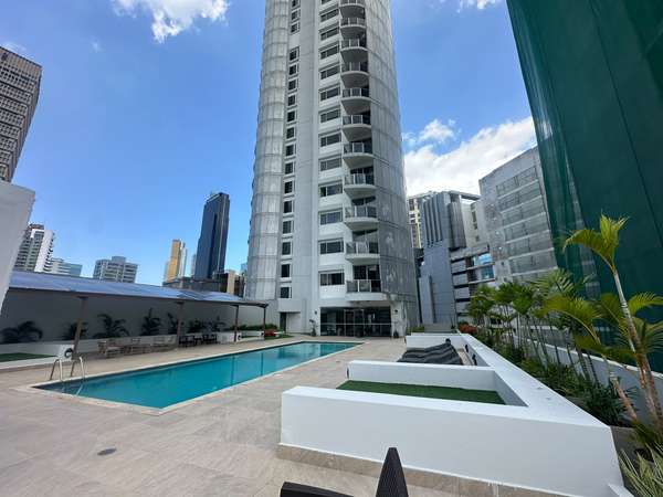 Office is sold or rented in the heart of the Obarrio Banking Area - Functional Space for Executives