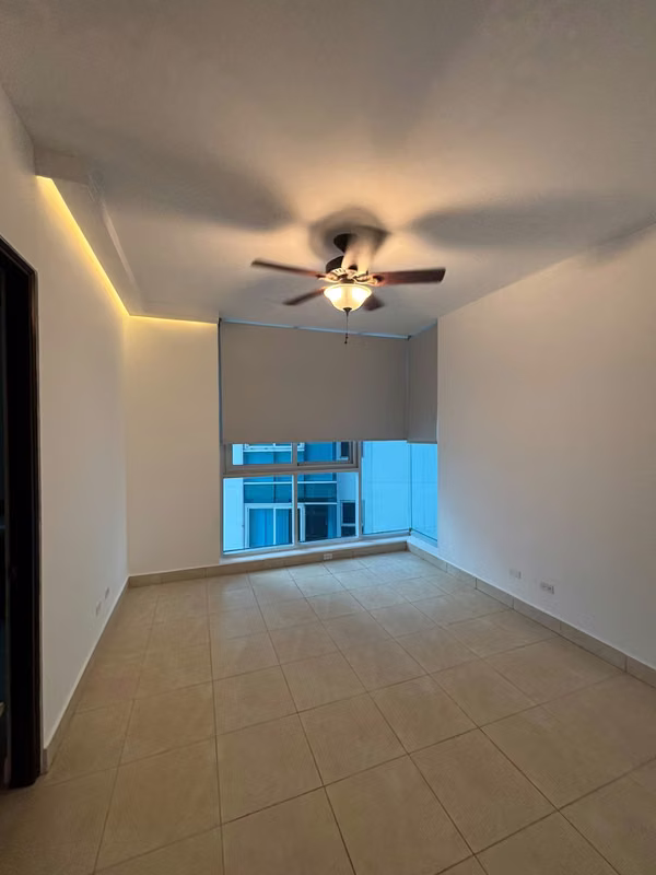 ¡LUJO, AMPLITUD Y VISTA AL MAR! APARTAMENTO EN ALQUILER – $2,500
