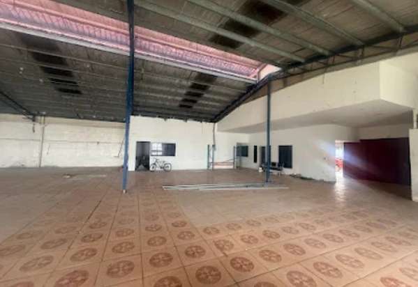 ALQUILER ¡OPORTUNIDAD ÚNICA! GALERA COMERCIAL EN RÍO ABAJO/FOR RENT! UNIQUE OPPORTUNITY! COMMERCIAL WAREHOUSE IN RÍO ABA