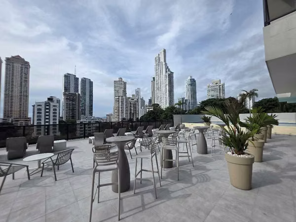 Alquiler de Apartamento en el PH The Gray, Bella Vista