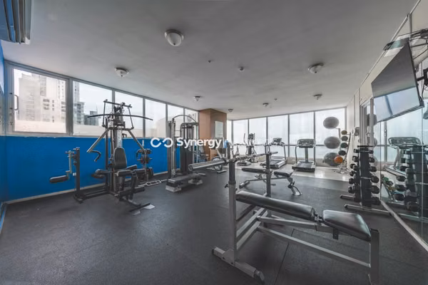 Apartment for Rent in Av Balboa a Premiere