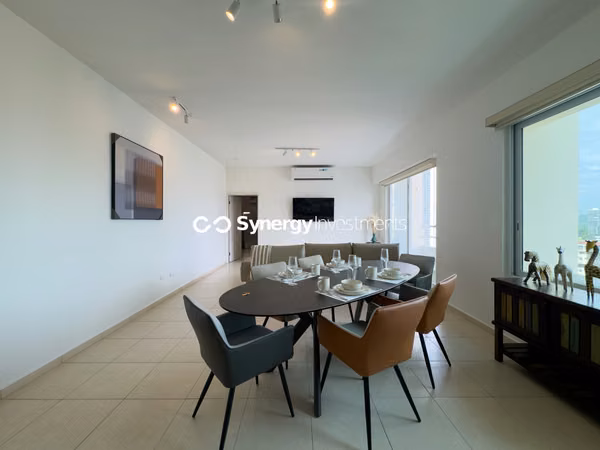 Apartment for Rent in Av Balboa a Premiere