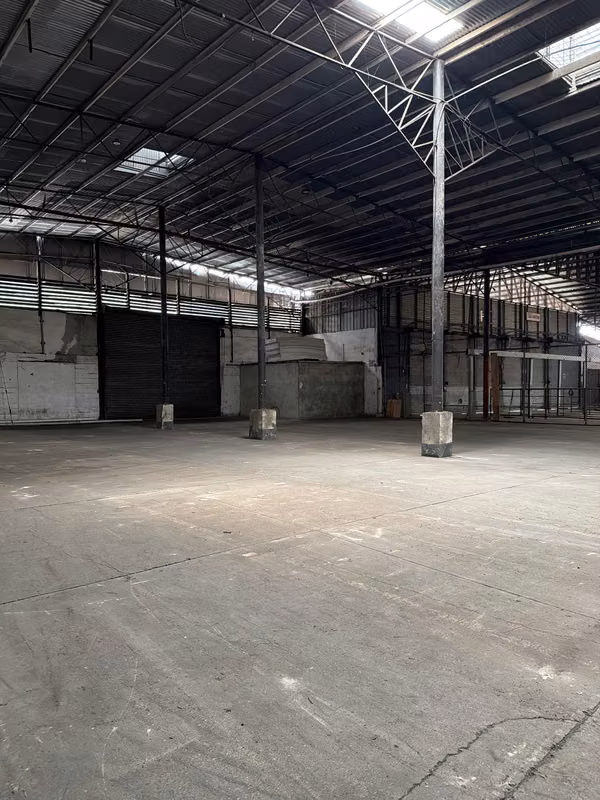 Alquilo Galera 8000 m2 en Milla 8 San Miguelito