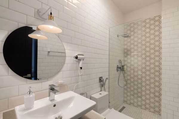 Alquiler Amoblado en PH Plazuela de Alfaro – Casco Viejo | Rooftop & Piscina