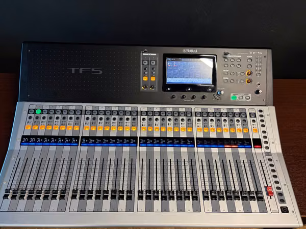 Yamaha TF5 Digital Mixture Console