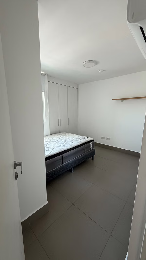 APARTAMENTO AMOBLADO EN ALQUILER A DOS PASOS DE TODO