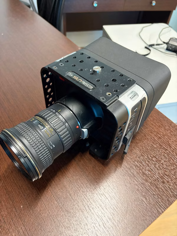 Blackmagic Camera Kit + Tokina lens + Tripod