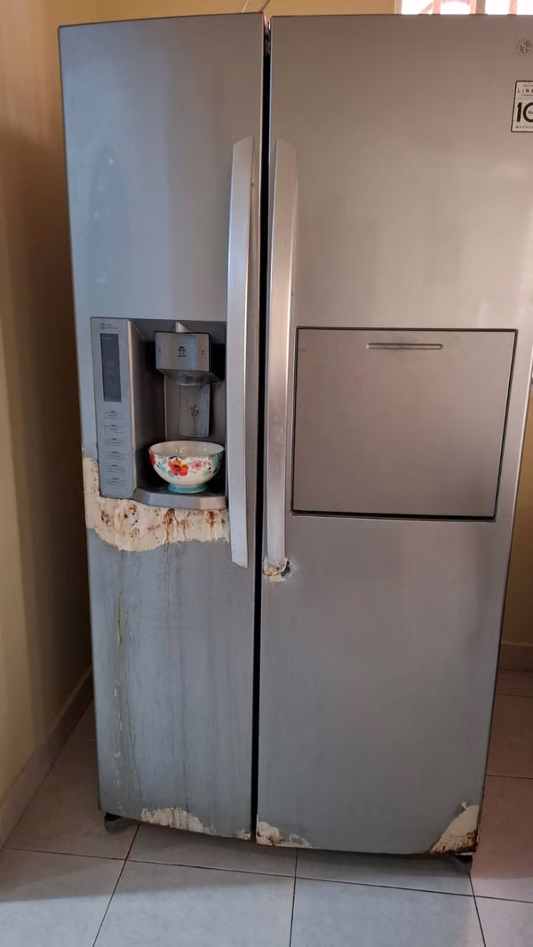 Vendo Nevera side by side LG 27p3