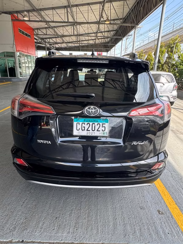 TOYOTA RAV4 2017