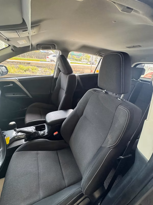 TOYOTA RAV4 2017