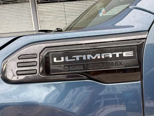 GMC SAW DENALI 2500 ULTIMATE HD 2024