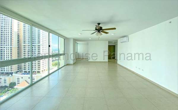 Sale of Apartment in Costa del Este, PH Lumiere 26LGG944