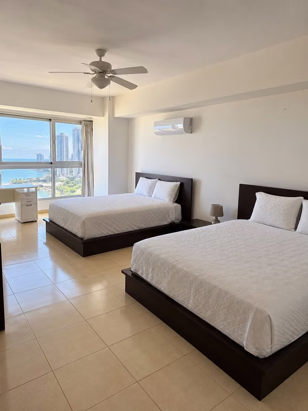 APARTAMENTO DE 138 MT2 CON VISTA AL MAR - CIUDAD DE PANAMÁ.