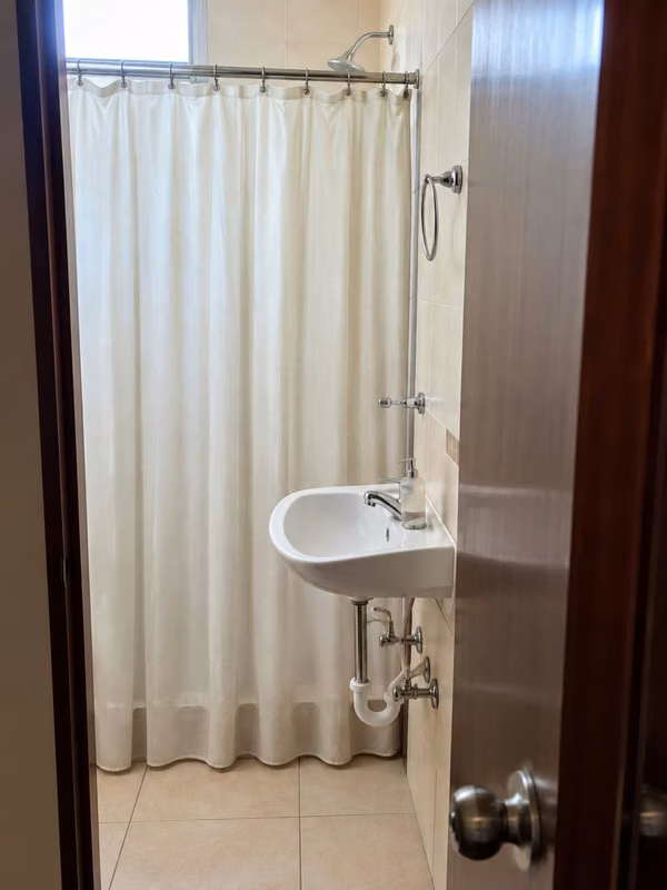 APARTAMENTO DE 3 RECAMARAS con terraza y vista a la ciudad.