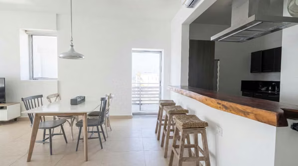 Apartamento en Avenida Balboa I amoblado I 1 Rec I con amplio balcon y vista al mar