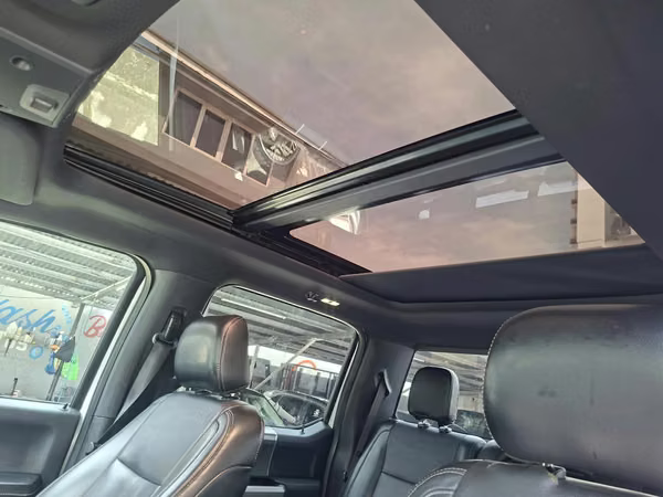 FORD F150 LARIAT 2015