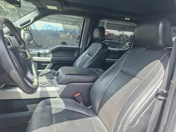 FORD F150 LARIAT 2015