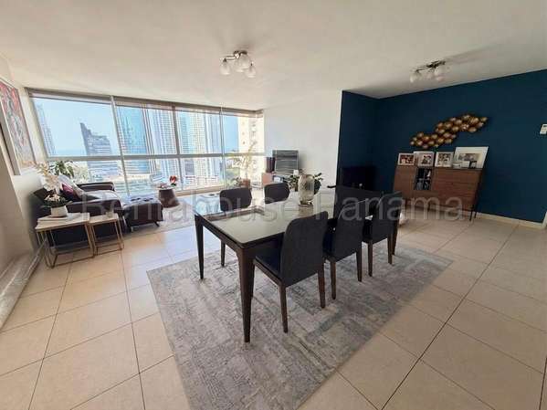 Apartment for Sale With excellent location in East Coast 27 * 1286Mfk